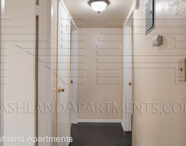 3580 Nashland Ave - Photo Thumbnail 10