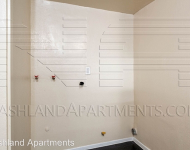 3580 Nashland Ave - Photo Thumbnail 15