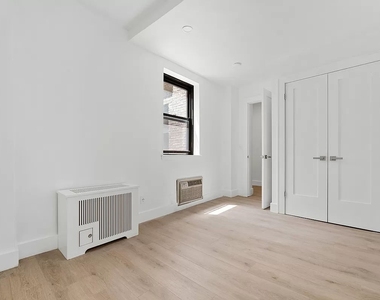 138 East 38th Street - Photo Thumbnail 5