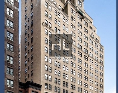 West 72nd Street - Photo Thumbnail 3