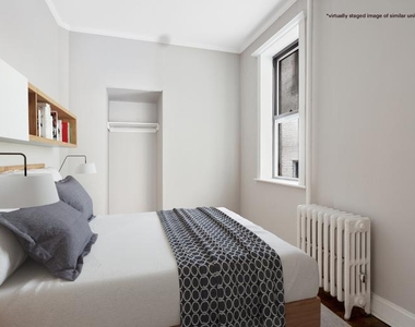 210 East 25th Street, Unit 3rw - Photo Thumbnail 1