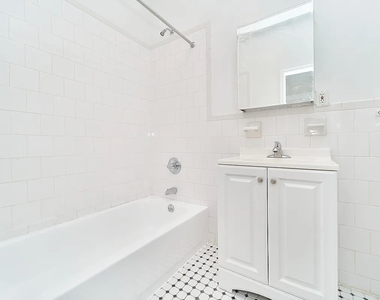 117 East 89th Street, New York, NY 10128 - Photo Thumbnail 0