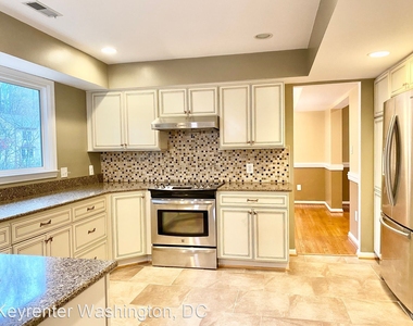 515 Norcross Way - Photo Thumbnail 1