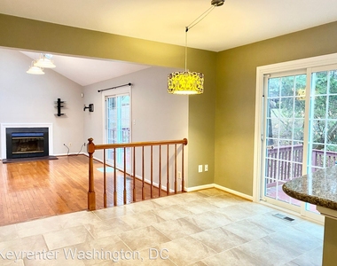 515 Norcross Way - Photo Thumbnail 13