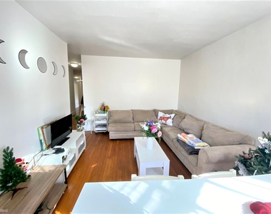 447 Park Dr Apt 3c - Photo Thumbnail 7