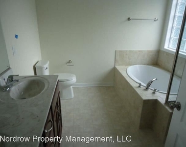 2137 Turner Mountain Place - Photo Thumbnail 9