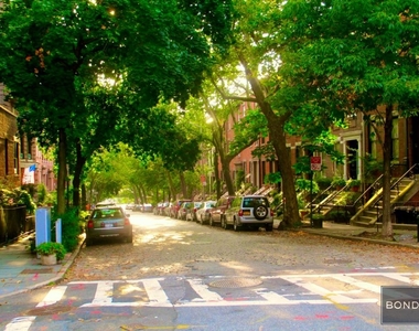 Joralemon Street - Photo Thumbnail 0