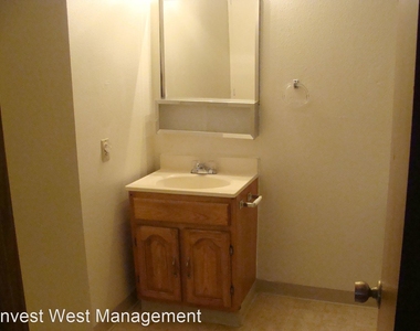 8402 Ne 8th Way - Photo Thumbnail 5