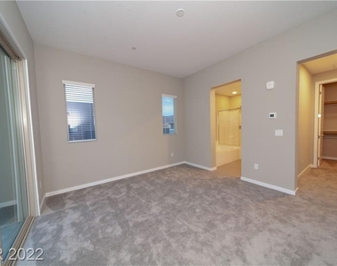 11290 Kraft Mountain Avenue - Photo Thumbnail 12