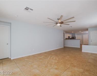 8625 Grand Pine Avenue - Photo Thumbnail 3