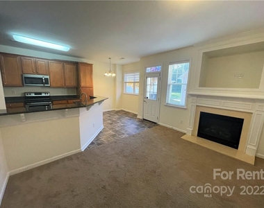 11713 Windy Mist Way - Photo Thumbnail 8