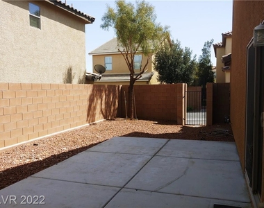 10824 Mason Hill Avenue - Photo Thumbnail 10