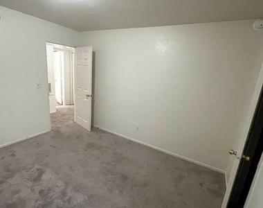 2725 South Nellis Boulevard - Photo Thumbnail 23