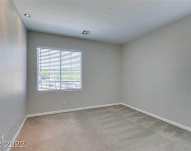 10729 Sapphire Vista Avenue - Photo Thumbnail 28