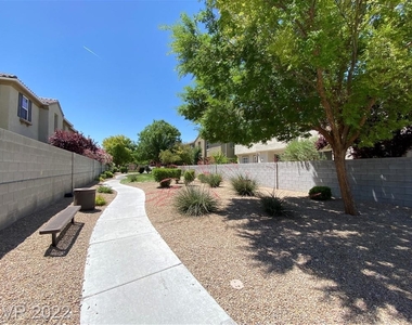 6140 Pine Villa Avenue - Photo Thumbnail 20