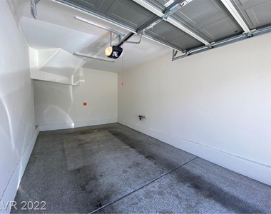 6140 Pine Villa Avenue - Photo Thumbnail 17