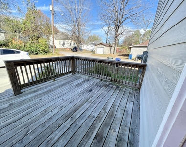 1701 Lynnbrook Ave - Photo Thumbnail 5