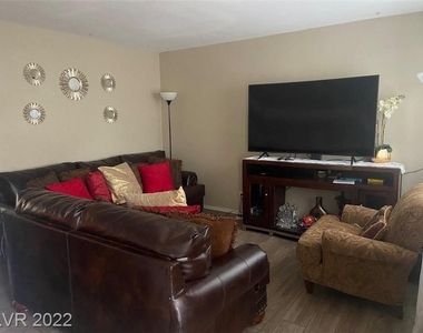 4770 Topaz Street - Photo Thumbnail 7