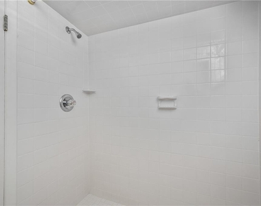 70 Tuxedo Terrace Nw - Photo Thumbnail 36