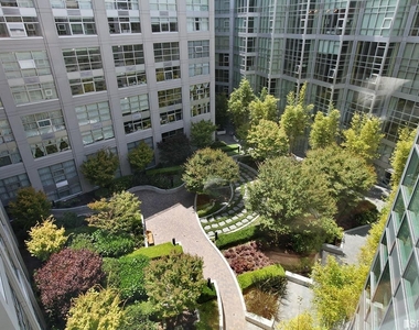 200 Brannan Street - Photo Thumbnail 37