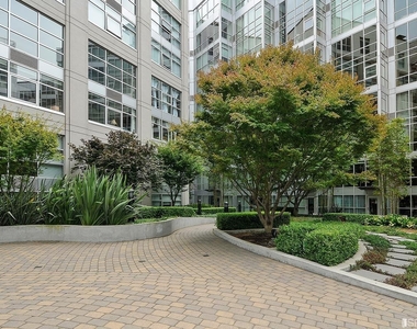 200 Brannan Street - Photo Thumbnail 35