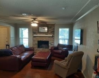 227 Cherrybark Drive - Photo Thumbnail 1