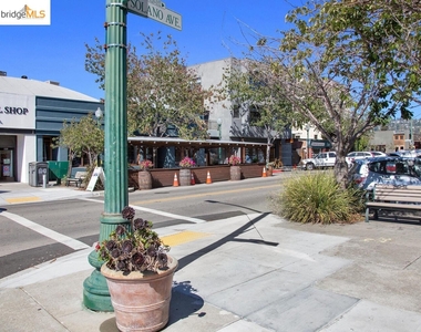 939 Solano Ave - Photo Thumbnail 21