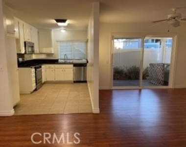 2425 Coventry Circle - Photo Thumbnail 3