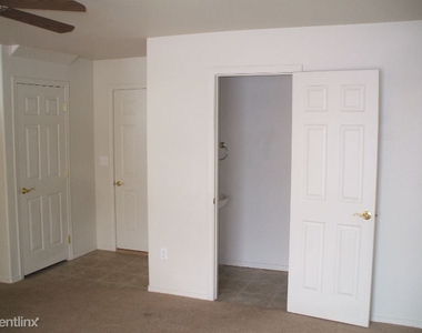 3928 Pronghorn Ln. - Photo Thumbnail 4