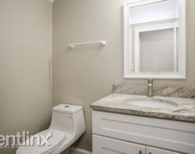 5500 Carmel Dr - Photo Thumbnail 9