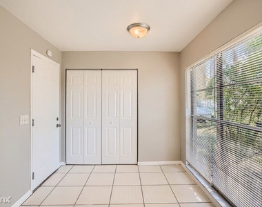 905 Johnson Loop Unit - Photo Thumbnail 7