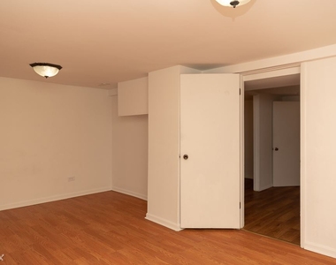 1722 N. Kimball, Unit Ch - Photo Thumbnail 8