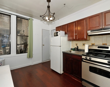 536 Ninth Avenue - Photo Thumbnail 5