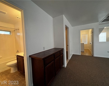 8218 Golden Flowers Street - Photo Thumbnail 16