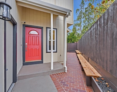 1758 Douglas Terrace - Photo Thumbnail 2