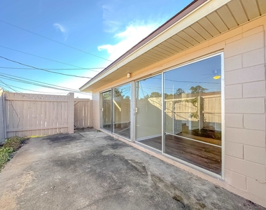 2241 W Pensacola - Photo Thumbnail 7