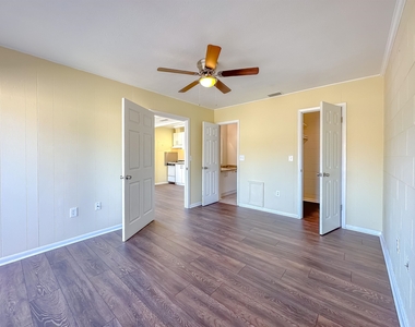 2241 W Pensacola - Photo Thumbnail 11