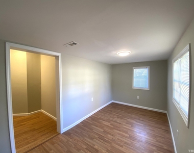 101 W Hickory - Photo Thumbnail 9