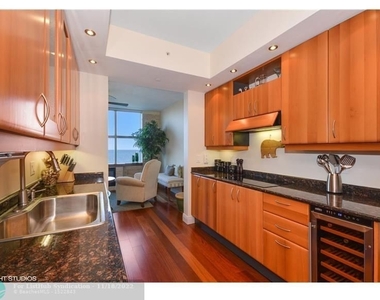 2100 N Ocean Blvd - Photo Thumbnail 8