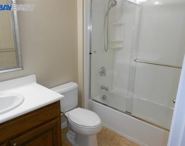 5981 Tan Oak Dr - Photo Thumbnail 24