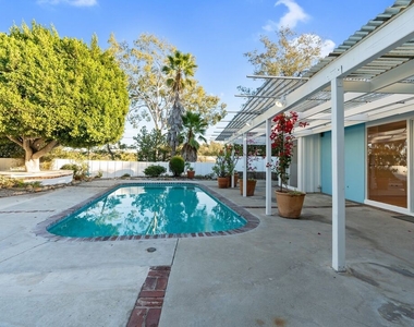 8730 Hollywood Hills Rd - Photo Thumbnail 34