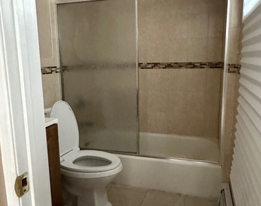 465 Stobe Avenue - Photo Thumbnail 4
