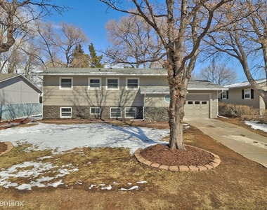 2614 W Kiowa St B - Photo Thumbnail 3