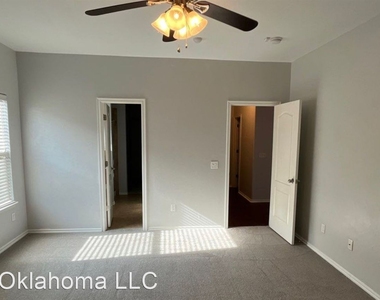 2932 Thompson Farms Ln - Photo Thumbnail 12