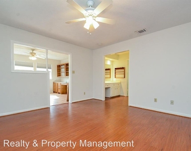 15815 Boulder Oaks Drive - Photo Thumbnail 21