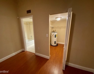 2550 Sw 18th Ter Apt 2008 - Photo Thumbnail 10