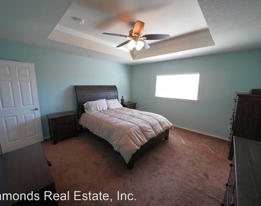 446 Walnut Crest - Photo Thumbnail 28