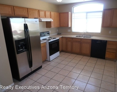 473 E Cactus Mountain Dr - Photo Thumbnail 7