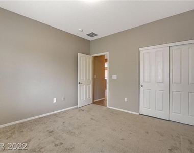 3321 Kingbird Drive - Photo Thumbnail 16