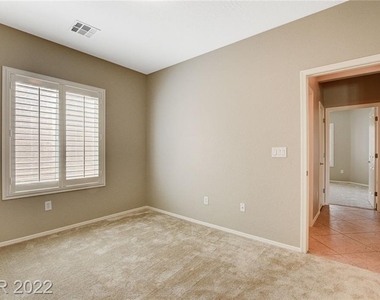 3321 Kingbird Drive - Photo Thumbnail 19